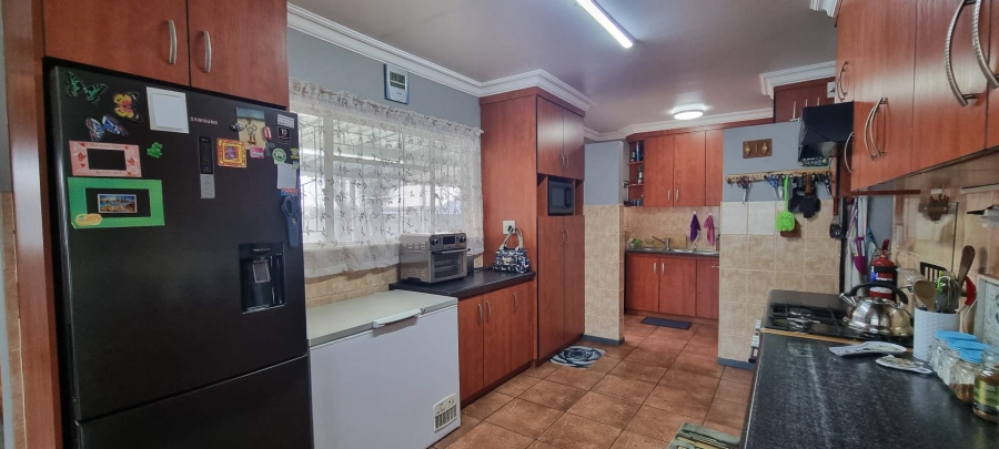 3 Bedroom Property for Sale in Langenhovenpark Free State